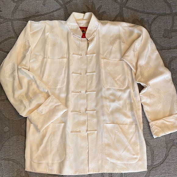 Shanghai Tang Unisex cream silk mandarin jacket.  Size 38. - Picture 1 of 11